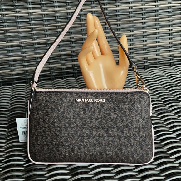 Michael Kors Jet Set Travel Large Top Zip Signature Wristlet Clutch - Picture 8 of 16